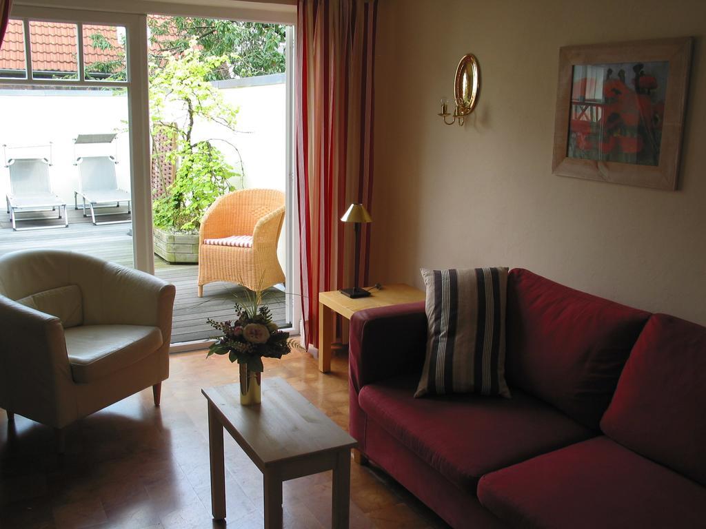 Altstadtflair Apartment Husum  Bagian luar foto