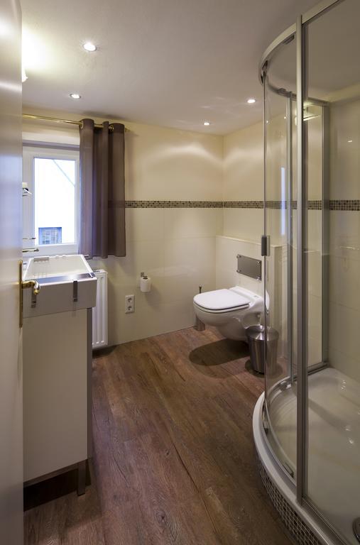Altstadtflair Apartment Husum  Bagian luar foto