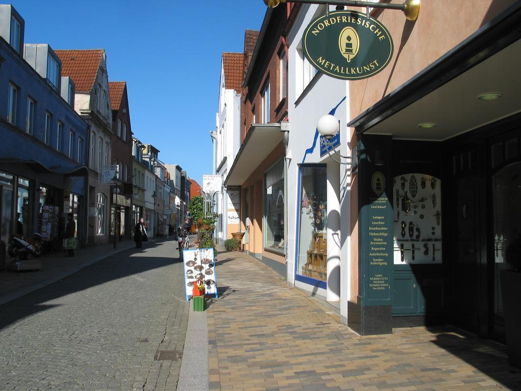 Altstadtflair Apartment Husum  Bagian luar foto